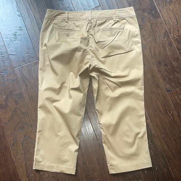 Willi Smith Khaki Women’s Capris Size 10 - Picture 3 of 5